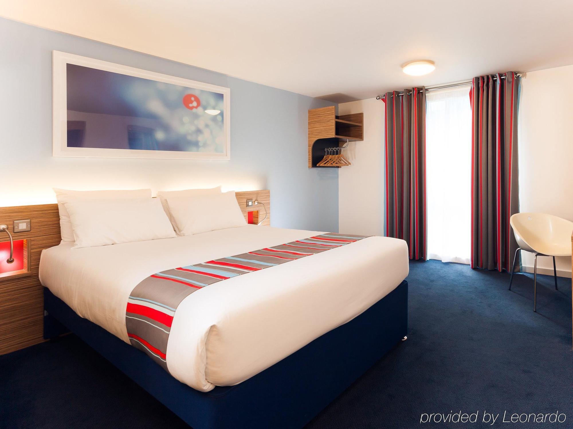 Metro Inns Huddersfield Esterno foto